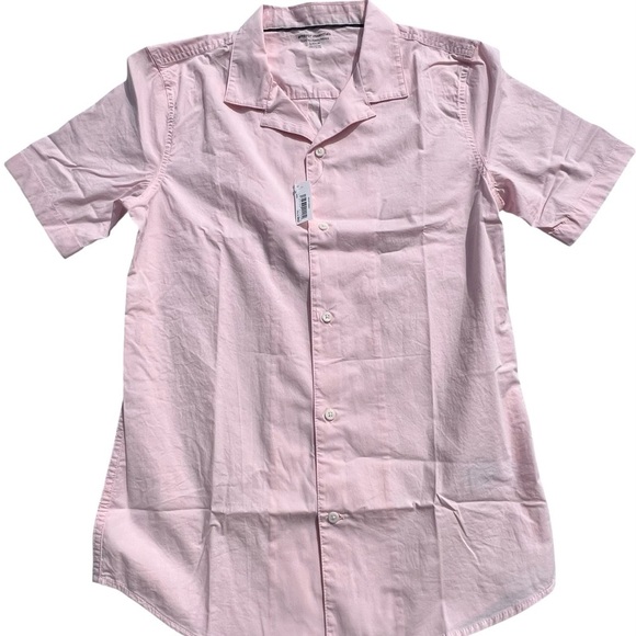 Amazon Essentials Other - Amazon Essentials Men's Short-Sleeve Button-Down Shirt in Light Pink